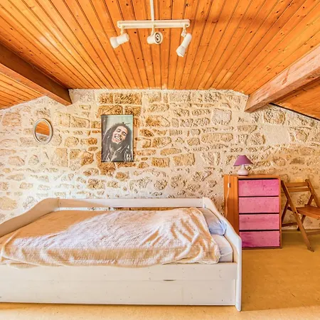 Avec Jardin 카비냑