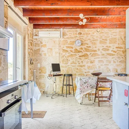 Avec Jardin 카비냑